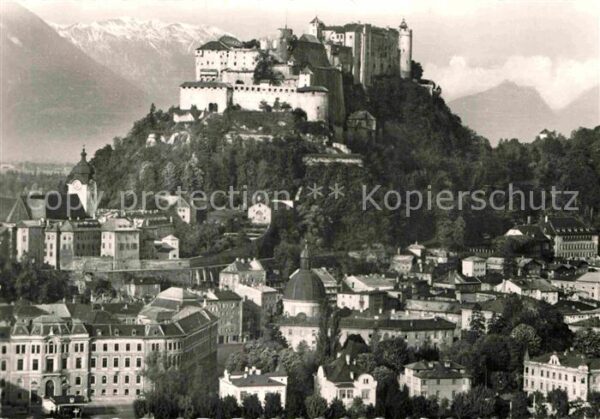 Salzburg Oesterreich Festung Hohensalzburg mit Nonnberg