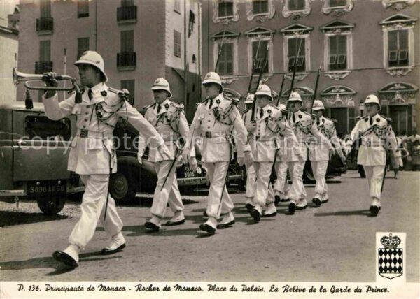 Leibgarde Wache Principaute de Monaco Place du Palais R