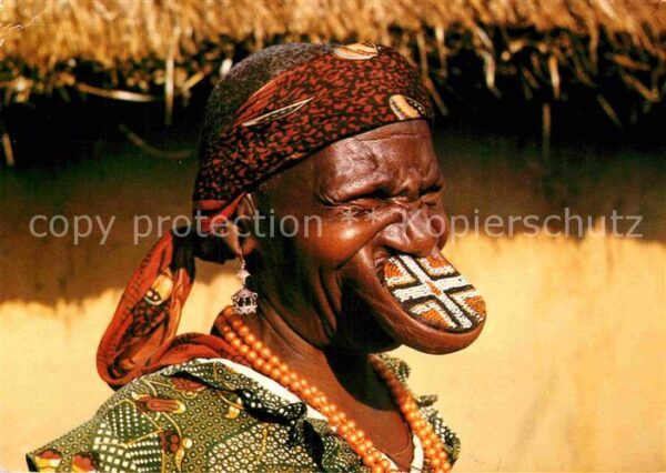Typen Afrika Platter Mouthed Woman