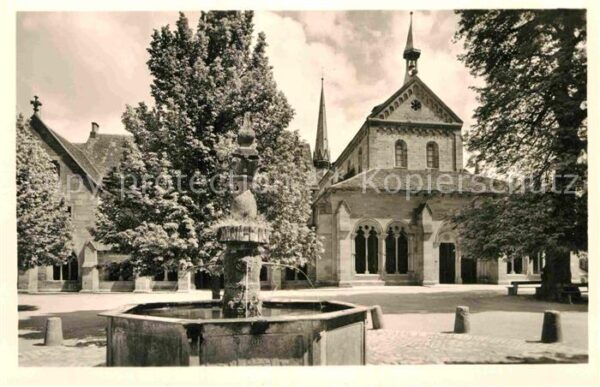 Maulbronn Klosterhof Brunnen