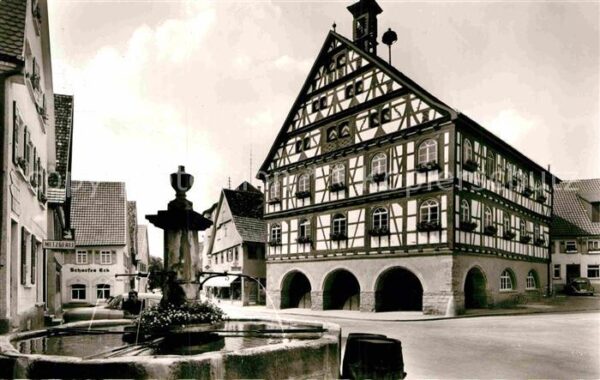 Neuffen Rathaus Fachwerkhaus Marktbrunnen