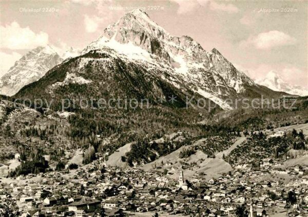 Mittenwald Bayern Panorama gegen Wettersteingebirge Huber