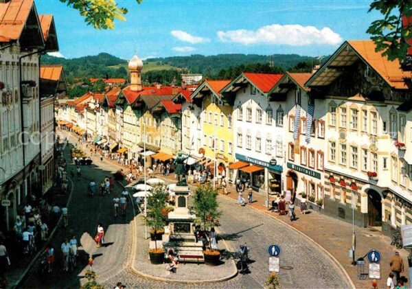 Bad Toelz Altstadt mit historischer Marktstrasse