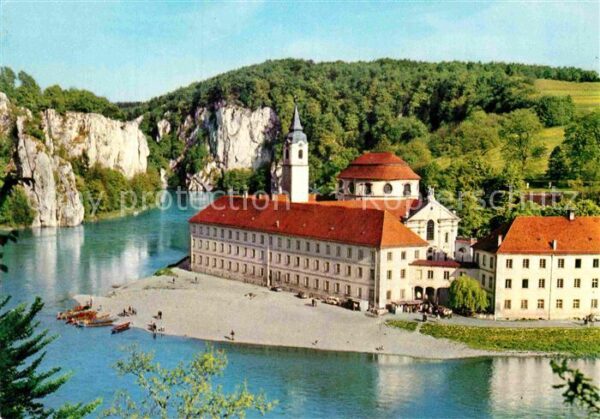 Weltenburg Kelheim Kloster am Donaudurchbruch Felsen