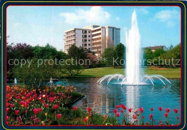 Bad Nauheim Kurpark mit Spree Kurklinik Fontäne
