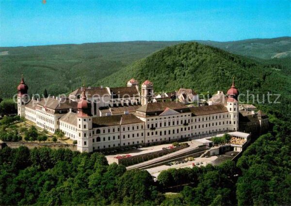 Stift Goettweig Fliegeraufnahme Benediktinerstift