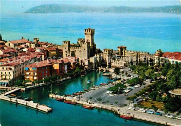 Sirmione Lago di Garda Il Porto Fliegeraufnahme