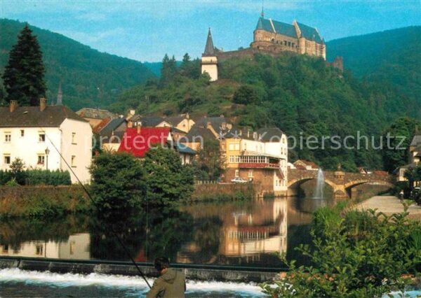 Vianden Le Chateau Hockelstour et Pont de l'Our