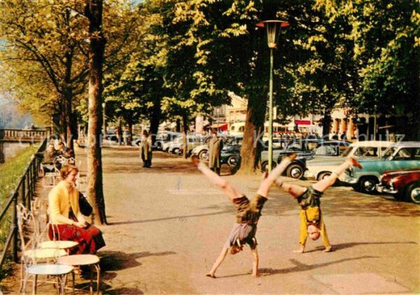Duesseldorf Radschläger auf der Königsallee