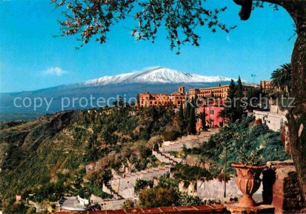 Taormina Sizilien San Domenica mit Etna