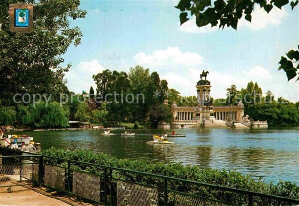Madrid Spain Parque del Retiro Estanque