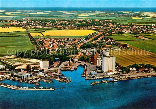Burg Fehmarn Fliegeraufnahme mit Hafen von Burgstaak