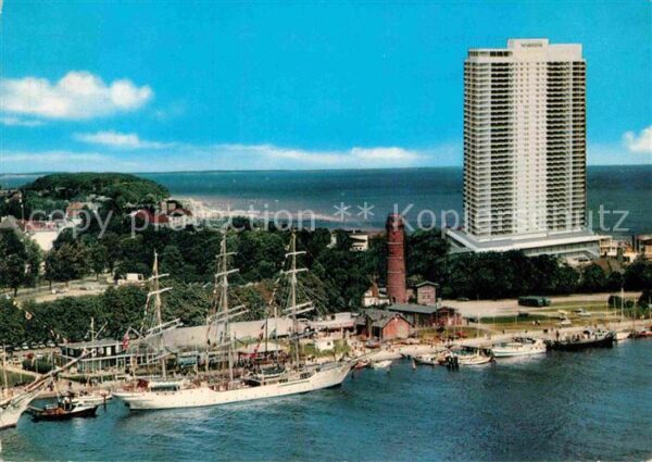 Travemuende Ostseebad Maritim Hotel Dreimaster Segelschiff Fl