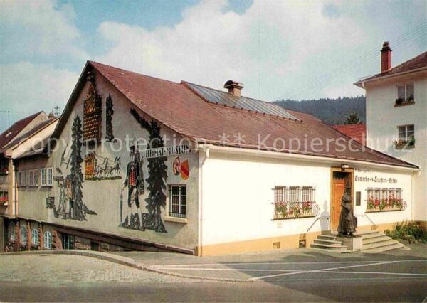 Triberg Schwarzwald Heimatmuseum Triberger Trachtenfrau Bon