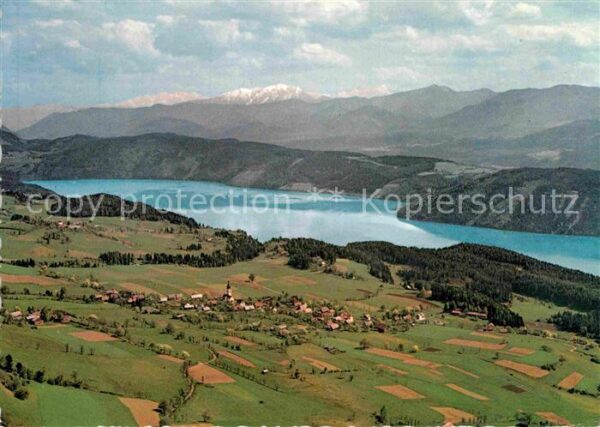 Obermillstatt Kaernten Millstättersee Alpen Fliegeraufnahme