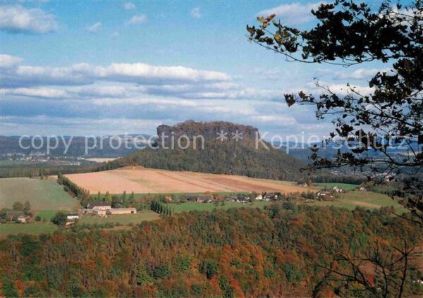Koenigstein Saechsische Schweiz Blick zum Lilienstein