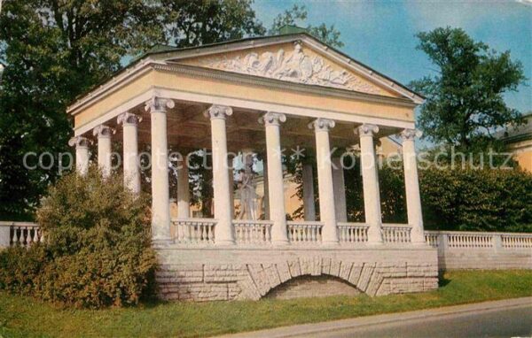 Pawlowsk Three Graces Pavilion