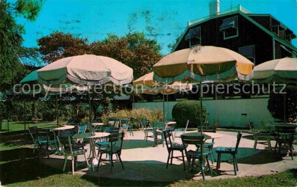 Southampton New York Herb McCarthys Restaurant Bowden Square
