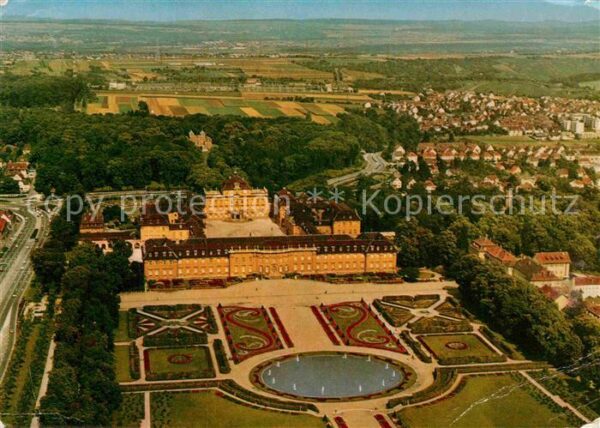 Ludwigsburg Wuerttemberg Residenzschloss mit Schloss Favorite Fl