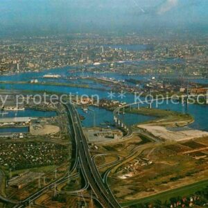 Hamburg Köhlbrandbrücke und Hafen Fliegeraufnah