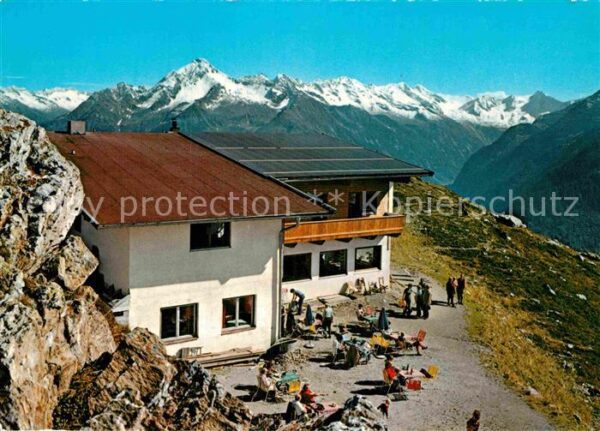 Penkenjochhuette mit Zillergrund Ahornspitze Stilluptal