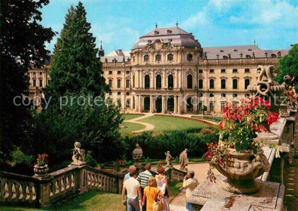 Wuerzburg Hofgartenterrasse Gartenfront Residenz