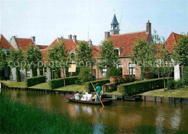 Enkhuizen Zuidenmuseum Kloeten in de grachten van