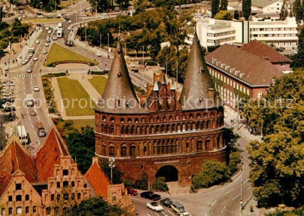 Luebeck Blick vom Aussichtsturm St. Petri auf H