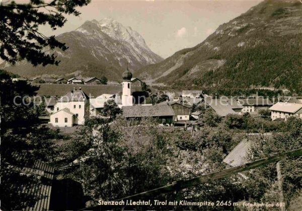 Stanzach Tirol Lechtal mit Klimmspitze