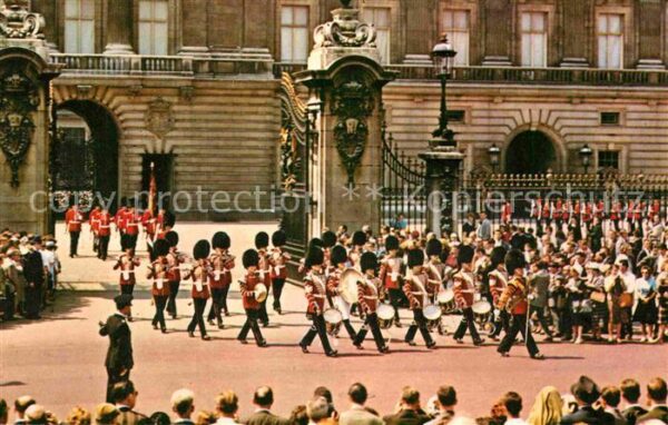 Leibgarde Wache Queen's Guard Buckingham Palace London