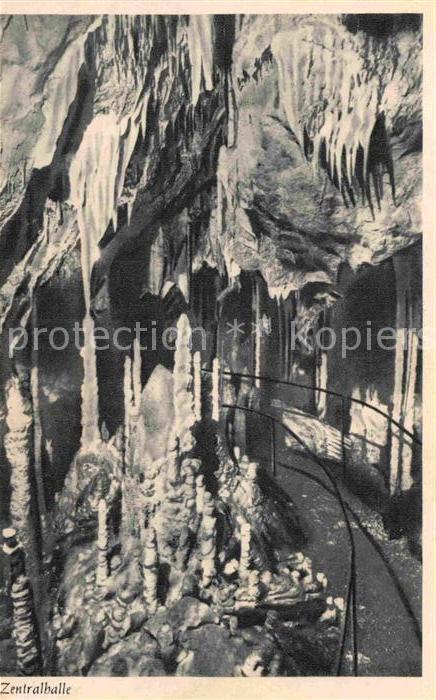 Hoehlen Caves Grottes Attendorn Tropfsteinhöhle Zentralhalle