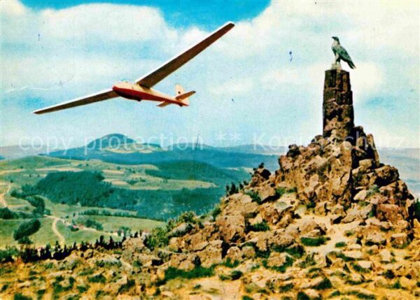 Segelflug Gliding Vol-Voile Vuolo-a-Vela Naturpark Rhön Wasserkuppe Fliegerdenkm