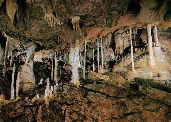 Hoehlen Caves Grottes Attendorn Tropfsteinhöhle Alhambragrott