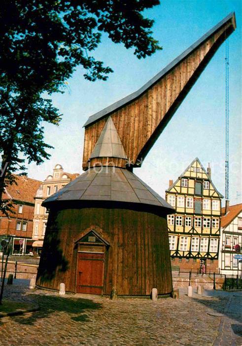 Stade Niederelbe Historischer Kran am alten Hafen