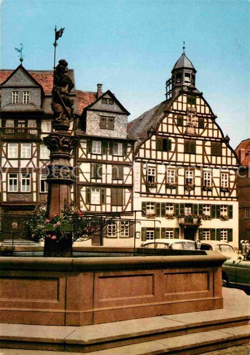 Butzbach Marktplatz Brunnen Fachwerkhäuser