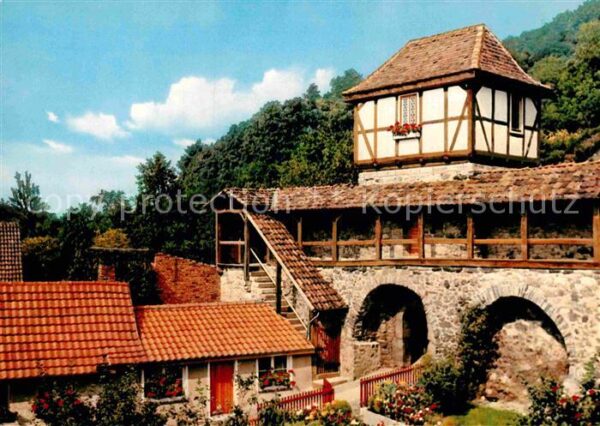 Homberg Efze Pförtchen mit Wehrgang Stadtmauer zur B