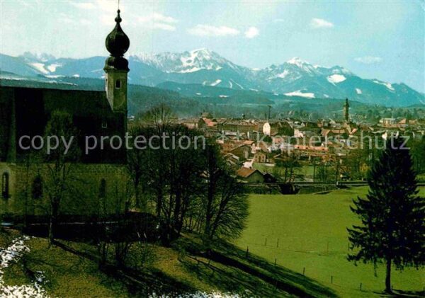 Traunstein Oberbayern Blick von Ettendorf Kirche Alpenpanoram