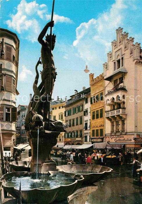 Bolzano Piazza Erbe Nettuno Obstplatz Neptunbru