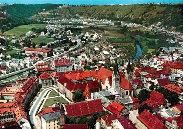 Eichstaett Oberbayern Fliegeraufnahme mit Residenplatz und Do