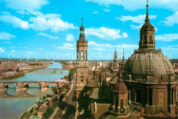 Zaragoza Saragossa Espana Basilica de El Pilar Ebropartie