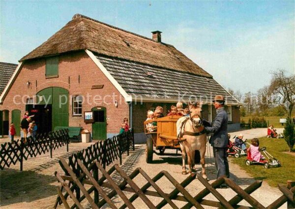 Laren Gelderland Kinderboerderij Pferdewagen mit Kindern