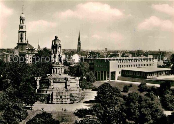 Hamburg St Michaelskirche Bismarck Denkmal Juge