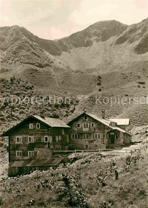 Kleinwalsertal Vorarlberg Schwarzwasserhütte mit Grünhorn