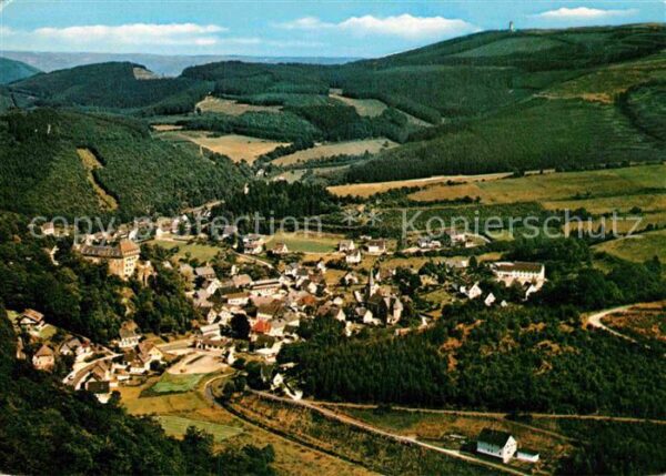 Bilstein Sauerland Blick zur Hohen Bracht