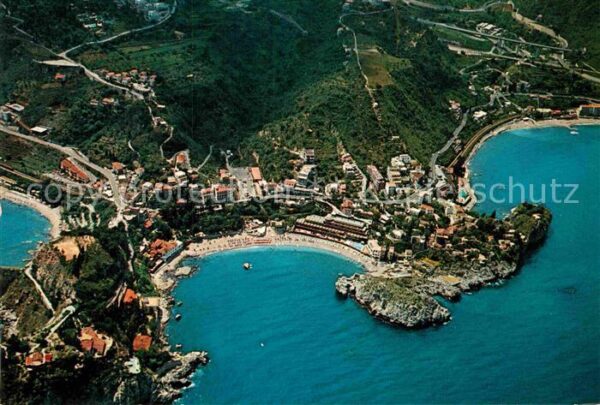 Taormina Sizilien Fliegeraufnahme Mazzaro Strand