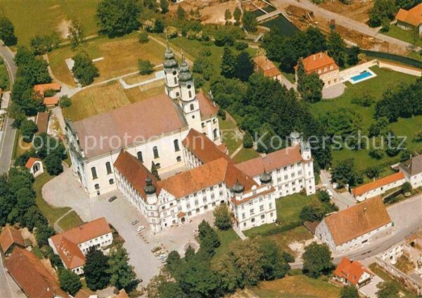 Rot Rot Jugendhaus Pfarrkirche Fliegeraufnahme