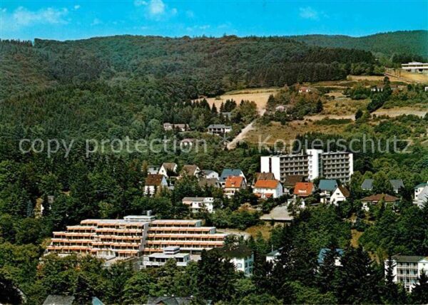 Bad Schwalbach Teilansicht mit Kurkliniken am Park und
