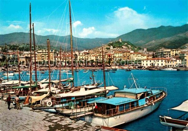 Sanremo Scorcio panoramico dal Molo Hafen Mole