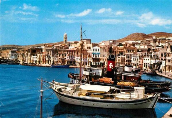 Syra Syros Vue du debarcadere Hafen Ausschiffungsp