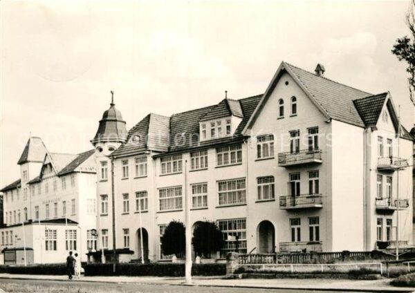 Kuehlungsborn Ostseebad Erholungsheime Jochen Weigert und Schwe